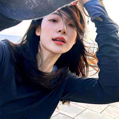 美丽俏佳人